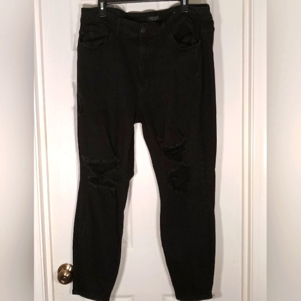 distressed skinny jeans Judy Blue Boyfriend Fit
